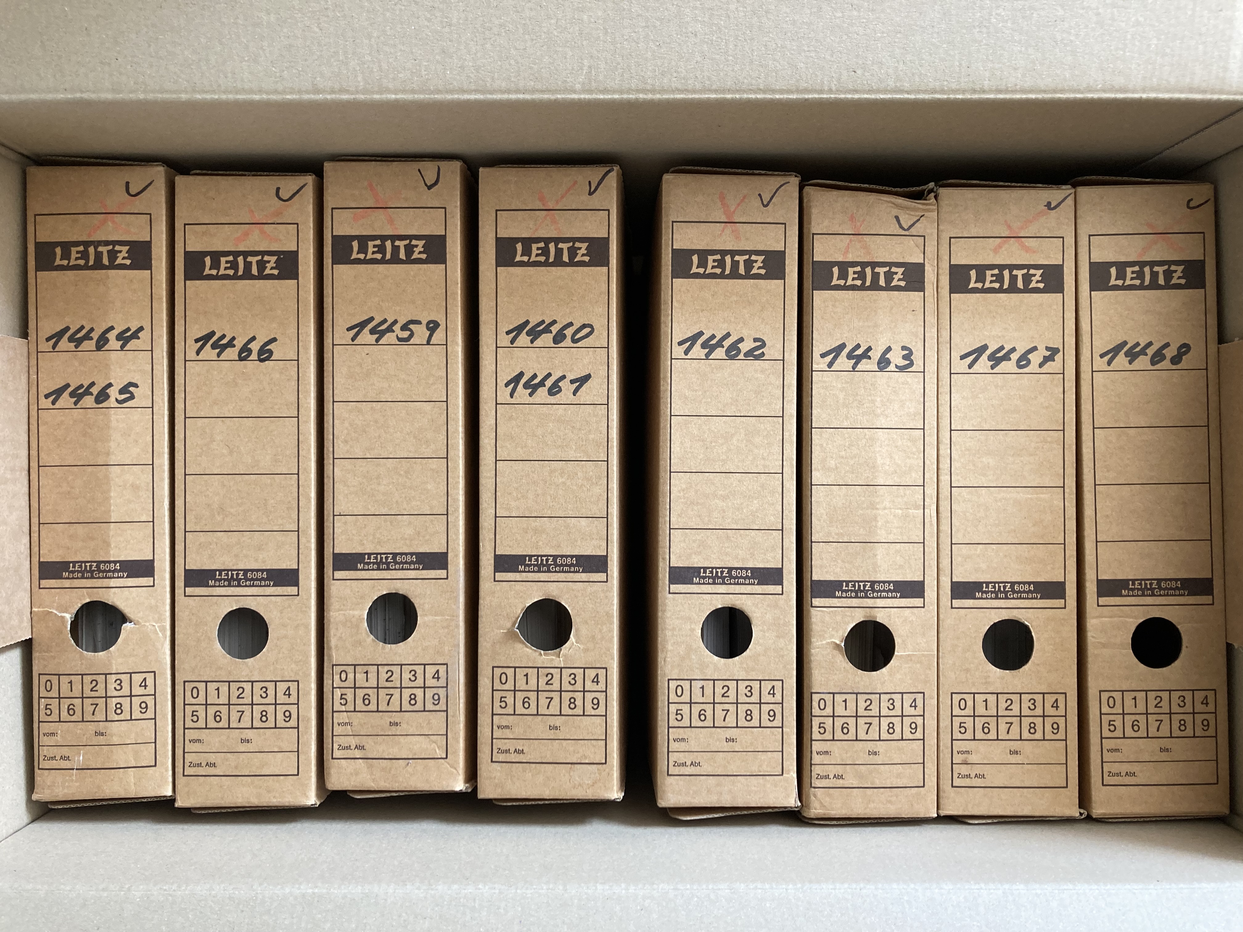 Leitz-Archivordner für HR und Unternehmensdokumente — bereit zur Digitalisierung
